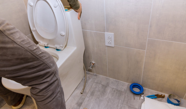 Na kojoj visini postaviti podžbukni okvir za WC?