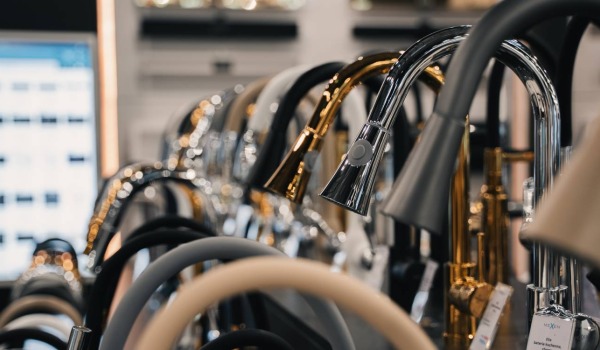 Otvaramo novi showroom u Katowicama — pogledajte opremu za kupaonice uživo!